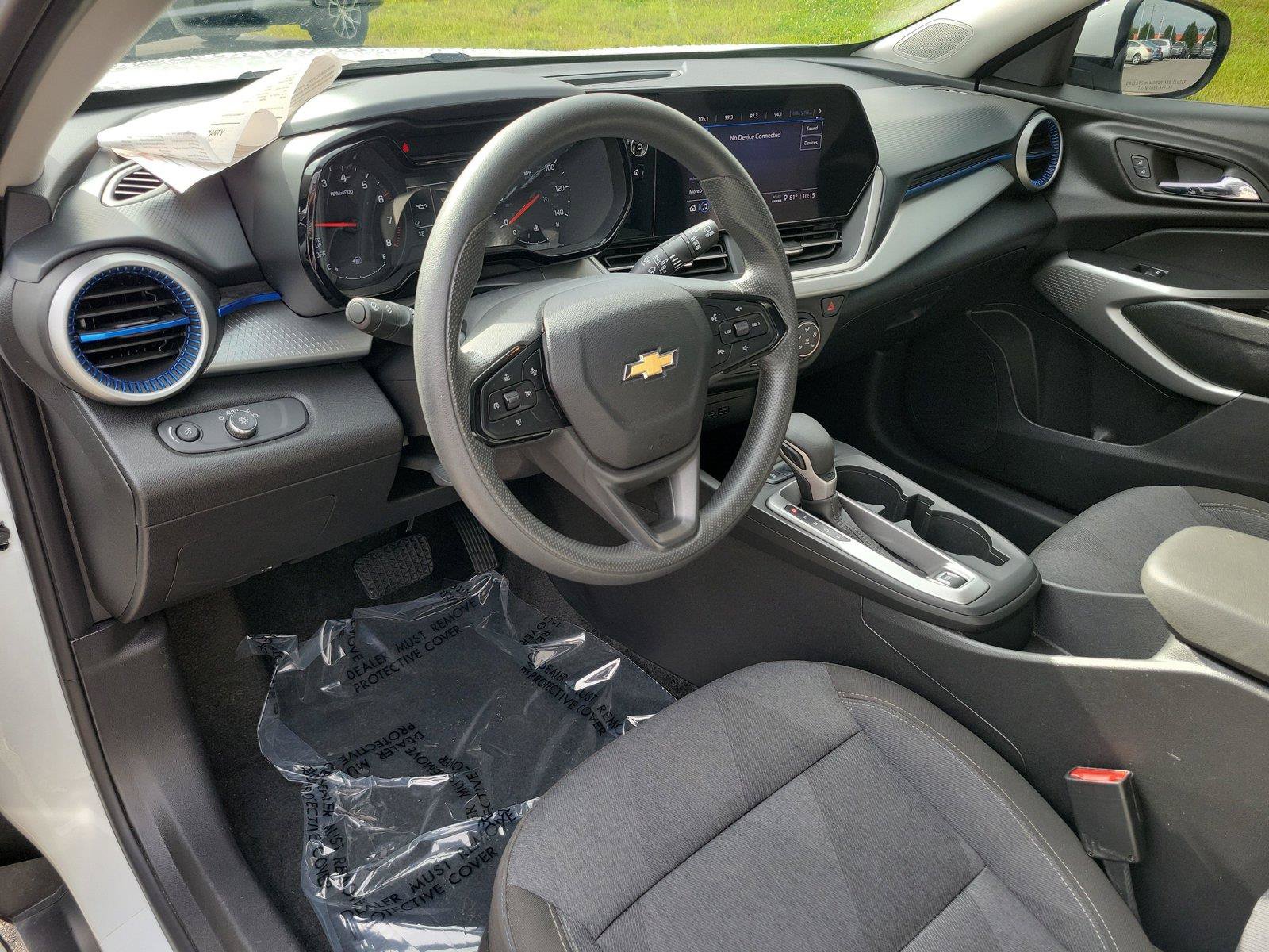 Used 2024 Chevrolet Trax LS w/ LS Convenience Package FWD image 22