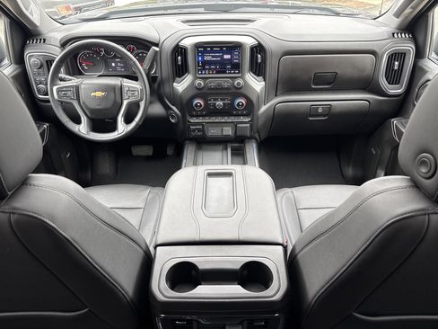 Used 2022 Chevrolet Silverado 1500 LTZ w/ LTZ Premium Package image 33