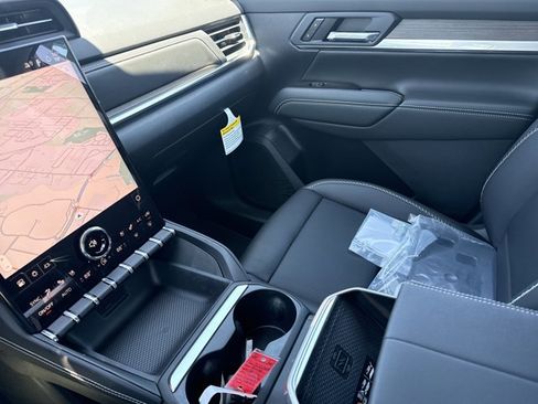 New 2026 GMC Terrain Denali w/ LPO, Black Badging Package AWD/4WD image 20