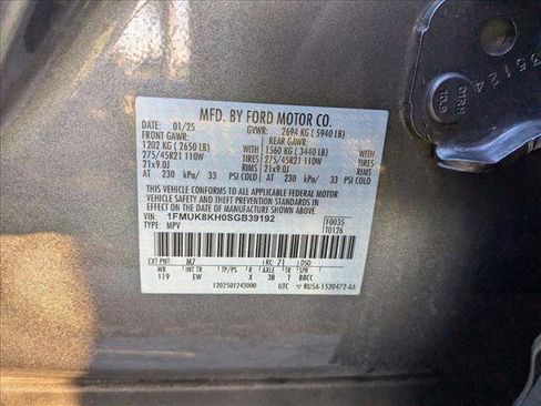 Used 2025 Ford Explorer ST-Line w/ ST-Line Street Pack AWD/4WD image 14