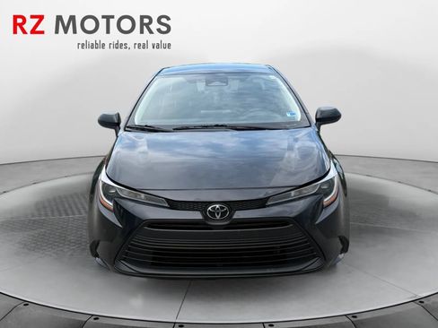 Used 2023 Toyota Corolla LE FWD image 8