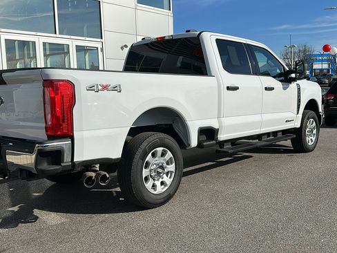 Used 2024 Ford F250 XLT image 8