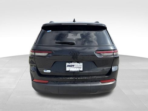 Used 2023 Jeep Grand Cherokee L Laredo AWD/4WD image 6