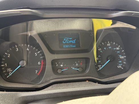 Used 2019 Ford Transit 250 148 Medium Roof RWD image 5