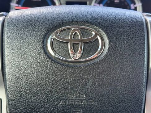 Used 2014 Toyota 4Runner SR5 AWD/4WD image 26