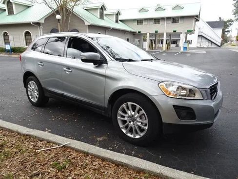 Used 2010 Volvo XC60 T6 image 7