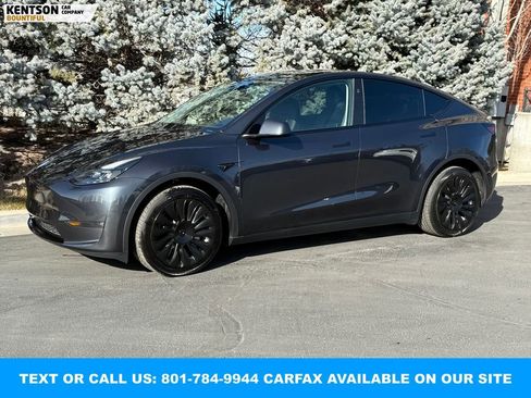 Used 2024 Tesla Model Y Long Range image 1
