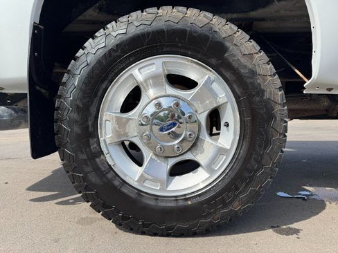 Used 2011 Ford F250 XLT w/ Camper Pkg AWD/4WD image 13