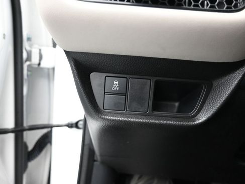 Certified 2023 Honda HR-V LX image 21
