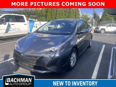 Used 2017 Toyota Prius Two image 4