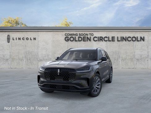 New 2026 Lincoln Aviator AWD image 3