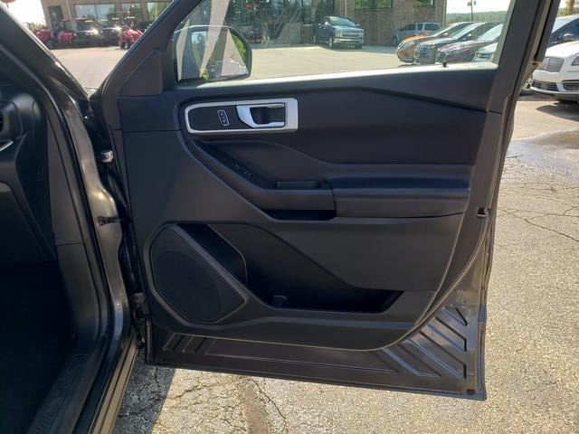 Used 2020 Ford Explorer XLT w/ Comfort Package AWD/4WD image 22