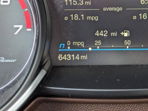 Used 2020 Alfa Romeo Stelvio Ti w/ Active Blind Spot Package AWD/4WD image 5