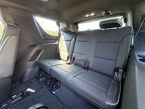 New 2026 GMC Yukon Elevation w/ LPO, Floor Liner Package RWD image 15