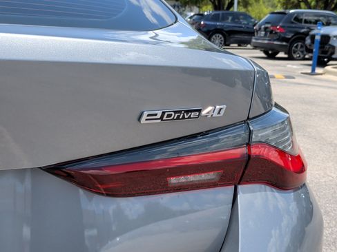 Used 2023 BMW i4 eDrive40 w/ Premium Package RWD image 11