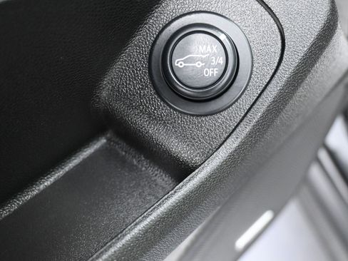 Used 2023 GMC Terrain Denali w/ Black Diamond Edition image 18