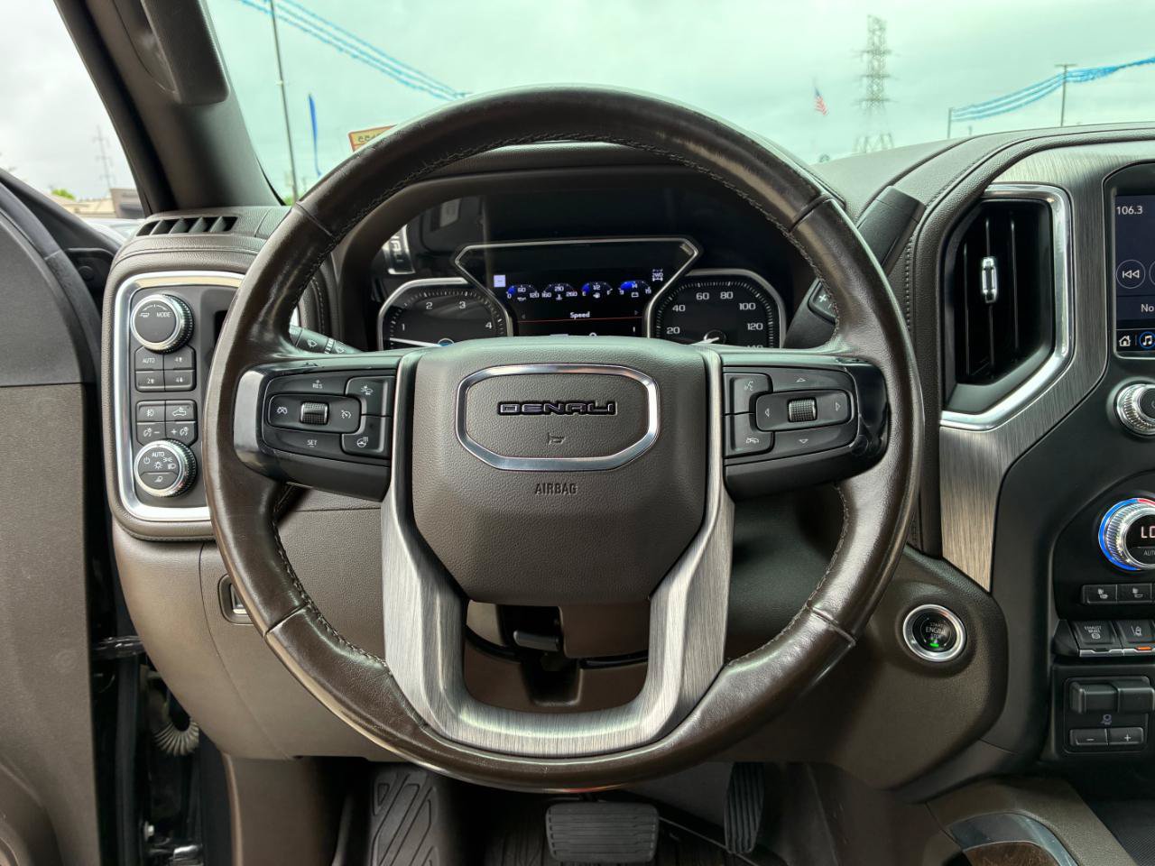Used 2020 GMC Sierra 2500 Denali w/ Denali Ultimate Package AWD/4WD image 17