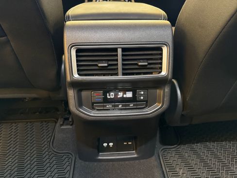 Certified 2025 Volkswagen Atlas SE AWD/4WD image 31