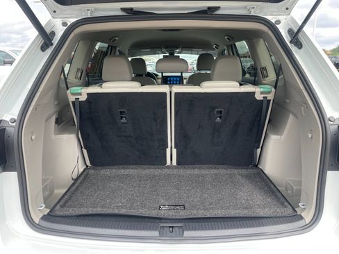 Used 2024 Volkswagen Atlas SE FWD image 18