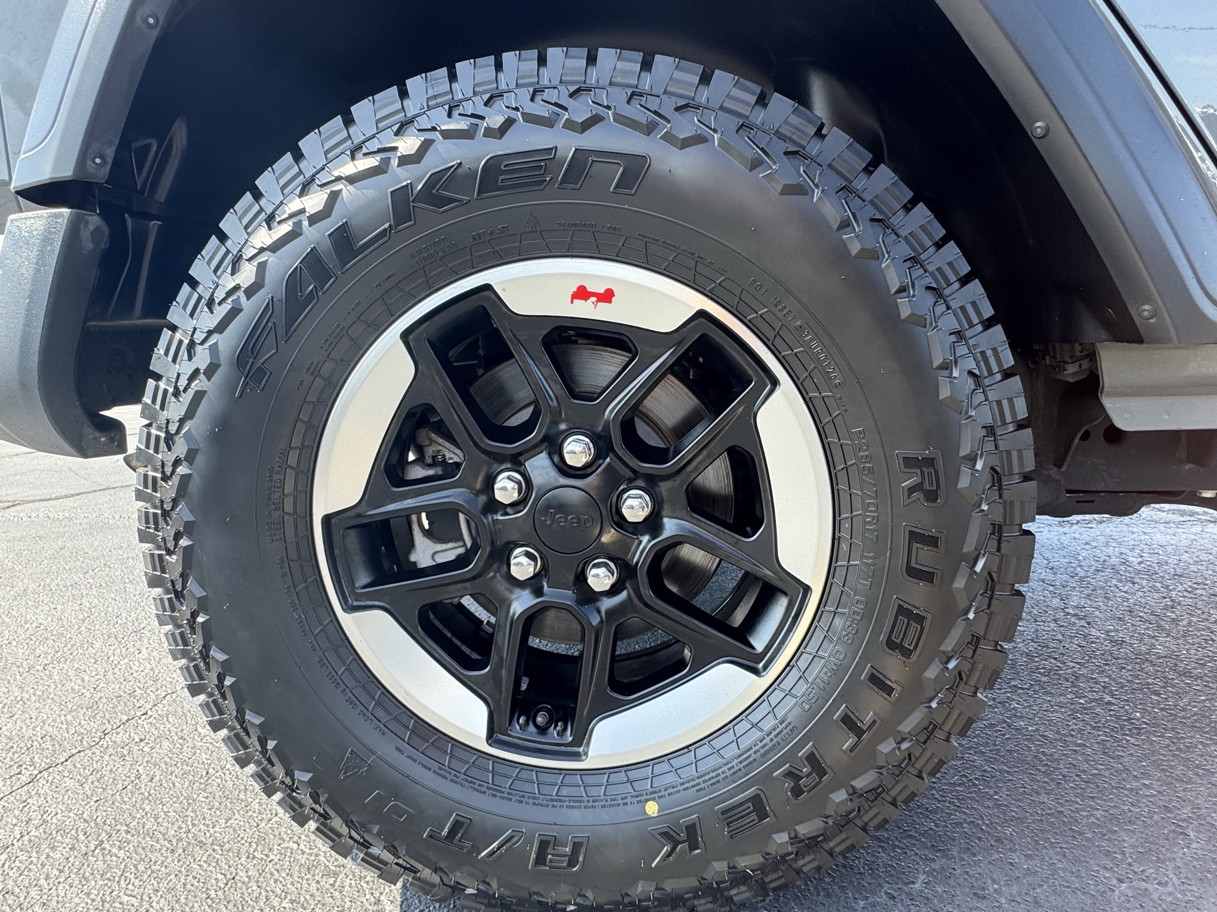 Used 2018 Jeep Wrangler Unlimited Sport S AWD/4WD image 18