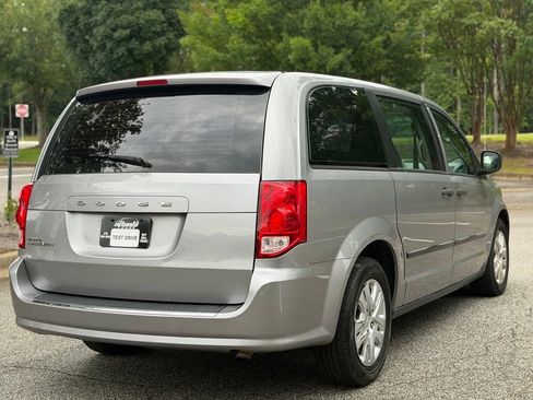 Used 2015 Dodge Grand Caravan American Value Package FWD image 5