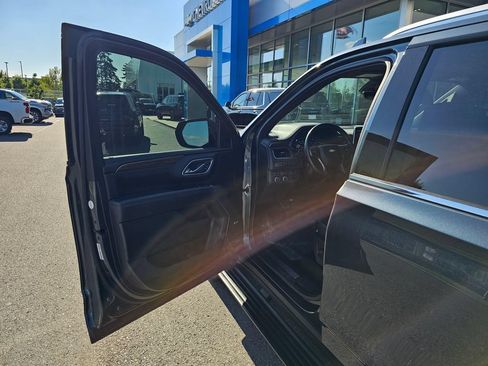 Used 2021 Chevrolet Tahoe High Country w/ Premium Package AWD/4WD image 21