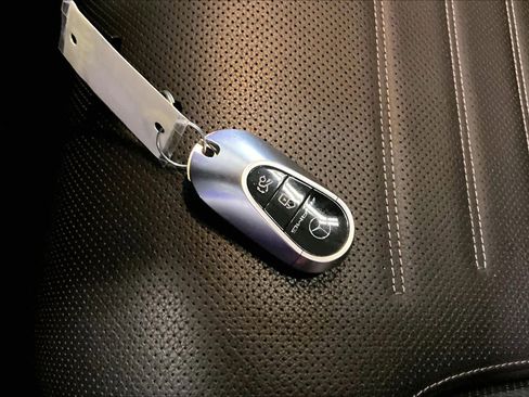 Used 2025 Mercedes-Benz GLC 43 AMG 4MATIC Coupe image 15