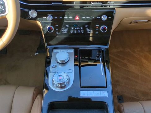 Certified 2025 Genesis G80 2.5T image 16