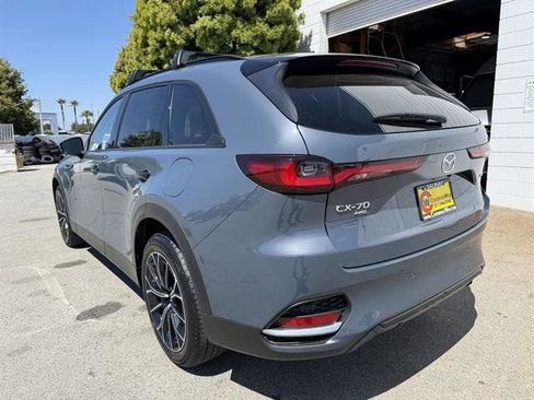 New 2025 MAZDA CX-70 Plug-In Hybrid w/ Premium Pkg image 4