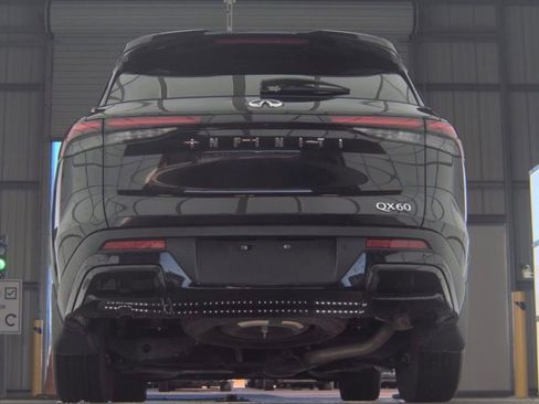 Certified 2024 INFINITI QX60 Pure image 13