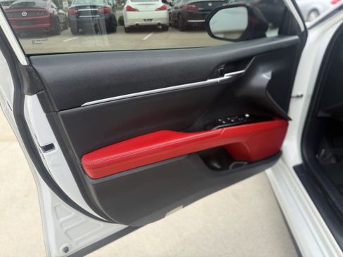 Used 2020 Toyota Camry XSE w/ Driver Assist Package FWD image 19