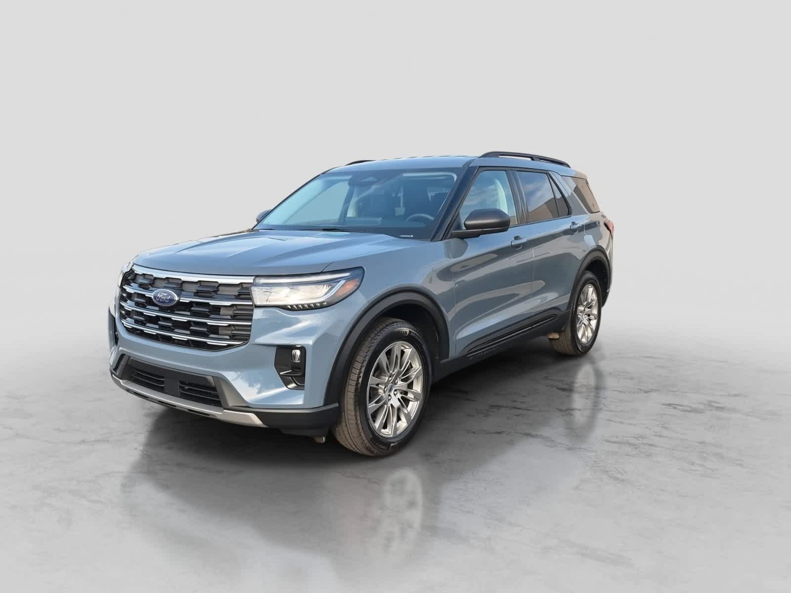 Used 2026 Ford Explorer Active w/ Active Comfort Package AWD/4WD image 4
