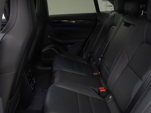 New 2025 Porsche Macan Turbo Electric image 19