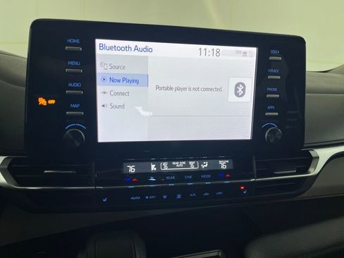 Used 2024 Toyota Sienna XLE image 62