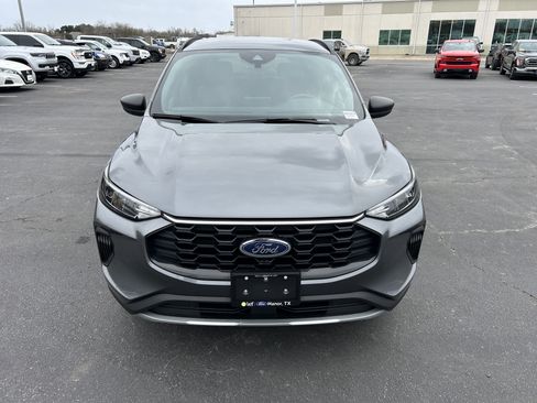 Certified 2025 Ford Escape ST-Line image 2