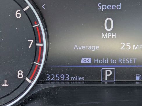 Used 2025 Nissan Altima 2.5 SV FWD image 18