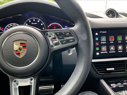 Certified 2023 Porsche Cayenne Turbo AWD/4WD image 24