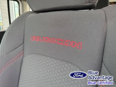 Used 2022 Jeep Wrangler Unlimited Rubicon w/ Cold Weather Group image 18