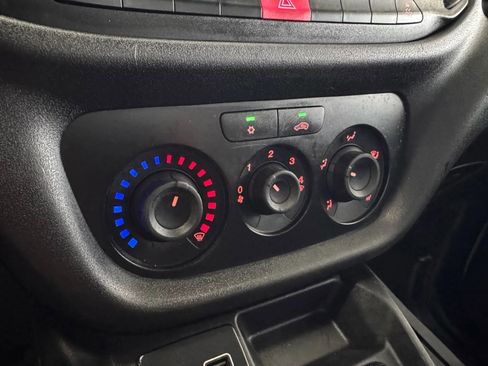 Used 2022 RAM ProMaster City Tradesman image 19