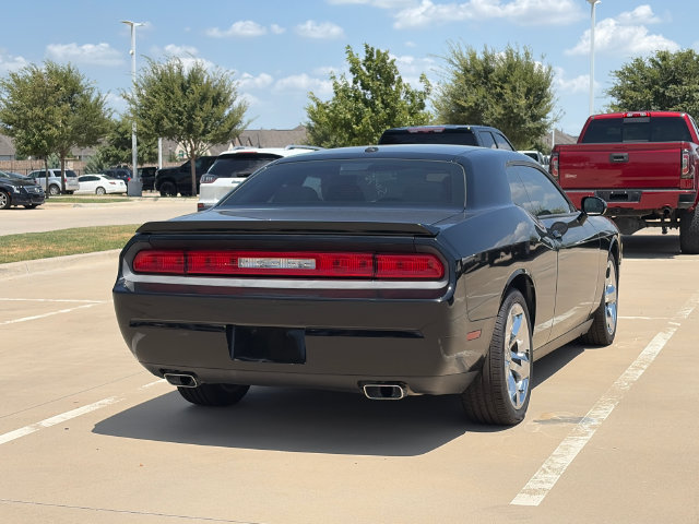 Used 2013 Dodge Challenger R/T RWD image 8