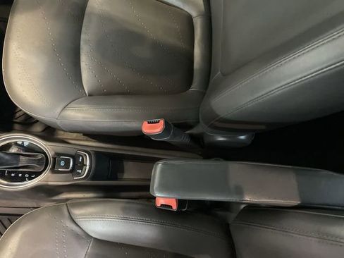 Used 2015 Chevrolet Spark LT FWD image 26
