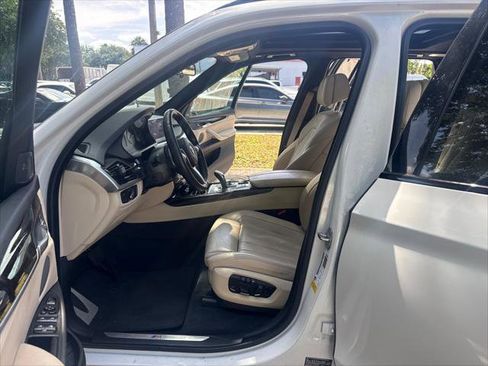 Used 2018 BMW X5 sDrive35i RWD image 17