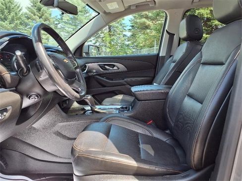 Used 2019 Chevrolet Traverse Premier image 13