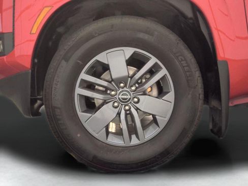 Used 2025 Nissan Frontier SV w/ SV Convenience Package RWD image 10