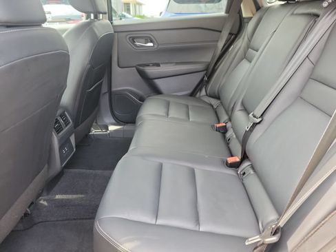 Used 2026 Nissan Rogue SL FWD image 27