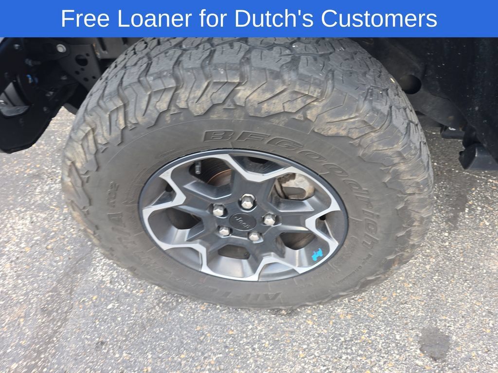 Used 2023 Jeep Wrangler Unlimited Rubicon 4xe w/ Steel Bumper Group AWD/4WD image 11