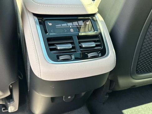 Certified 2026 Volvo XC90 B5 Plus image 10