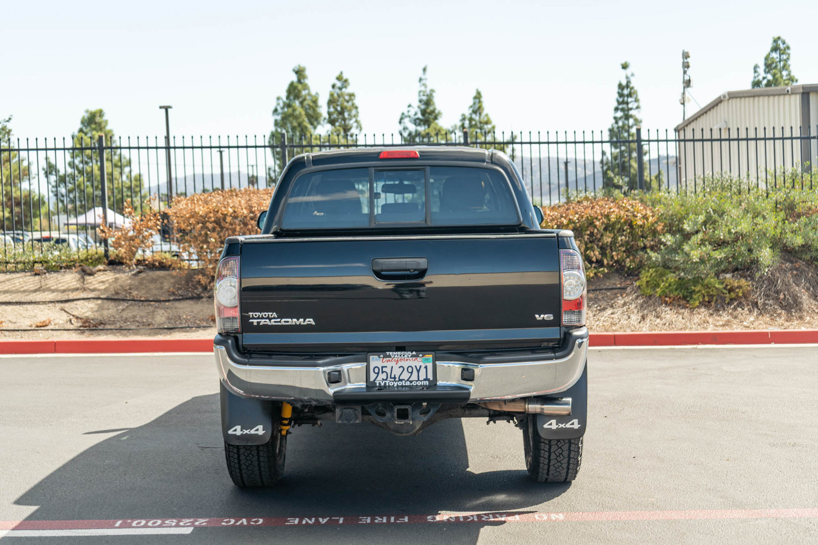 Used 2013 Toyota Tacoma 4x4 Double Cab w/ TRD Off-Road Pkg image 8
