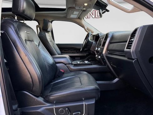 Used 2018 Ford Expedition Platinum AWD/4WD image 20