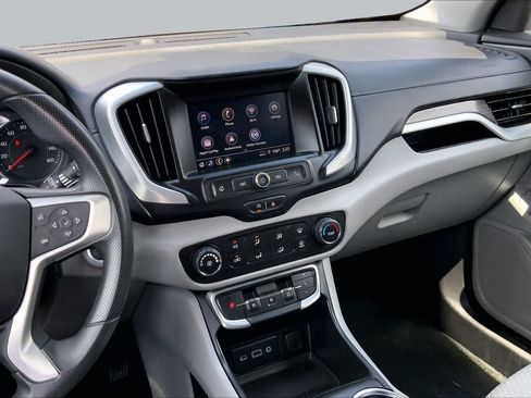 Used 2024 GMC Terrain SLE FWD image 7